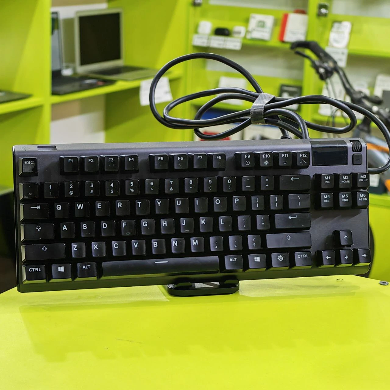 Клавиатура проводная SteelSeries Apex 7 TKL