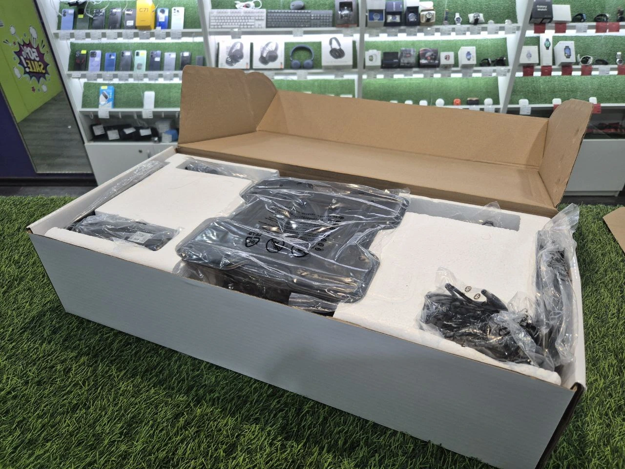 Моторизированный кронштейн Brateck PLB-M0544