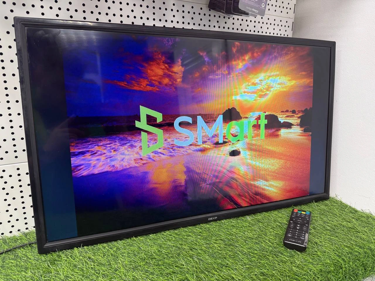 Телевизор SMARTtv DEXP H32D8000Q
