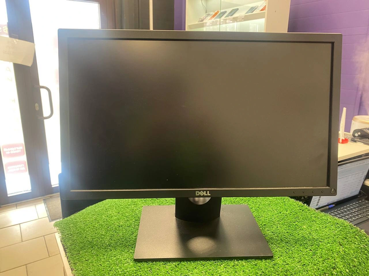 Монитор DELL E2216HF