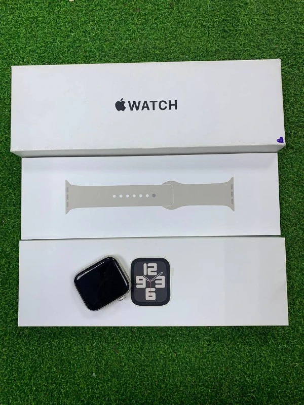 Часы Watch SE (2-го поколения) 44мм