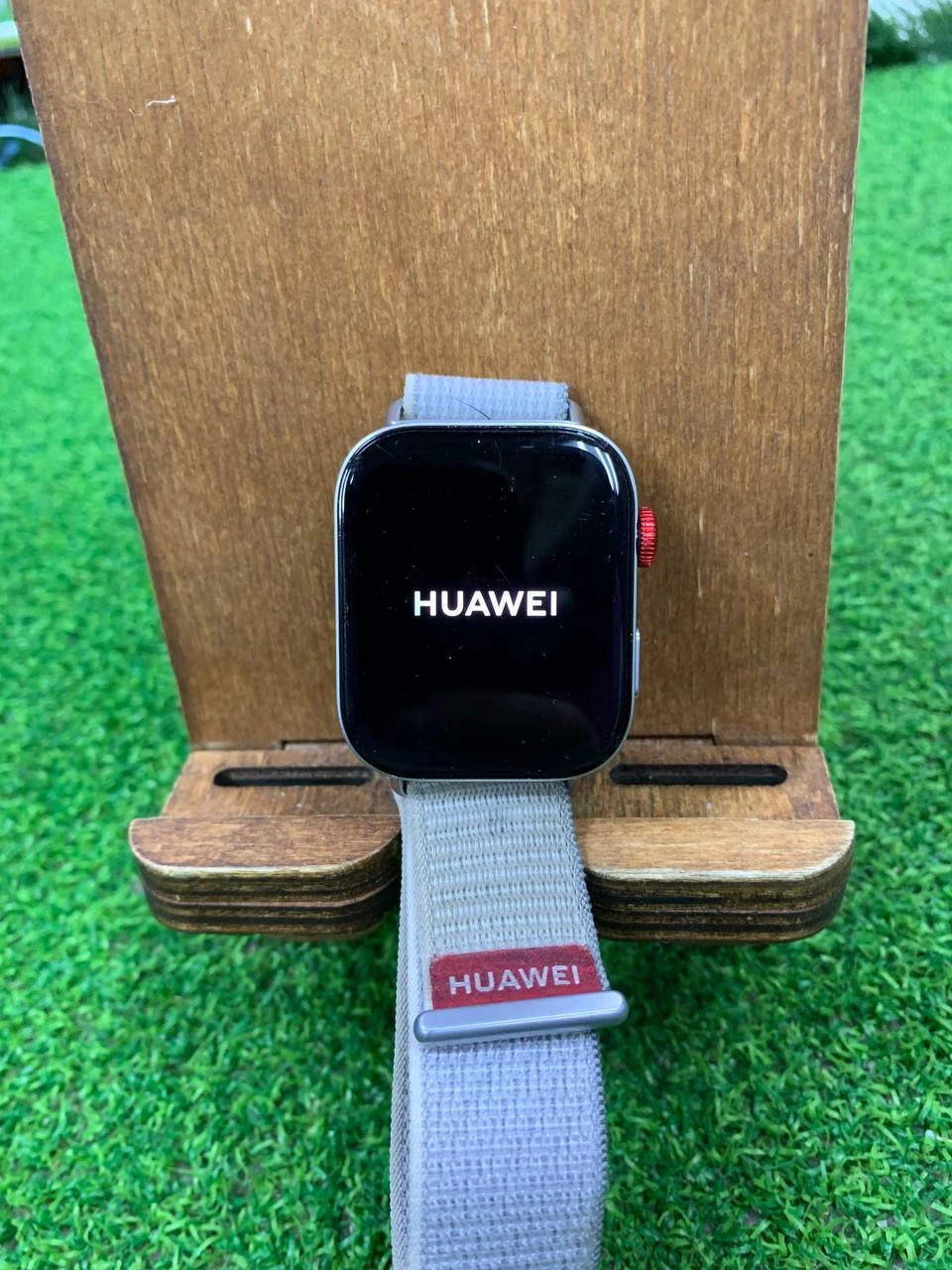 Смарт-часы HUAWEI WATCH FIT 3