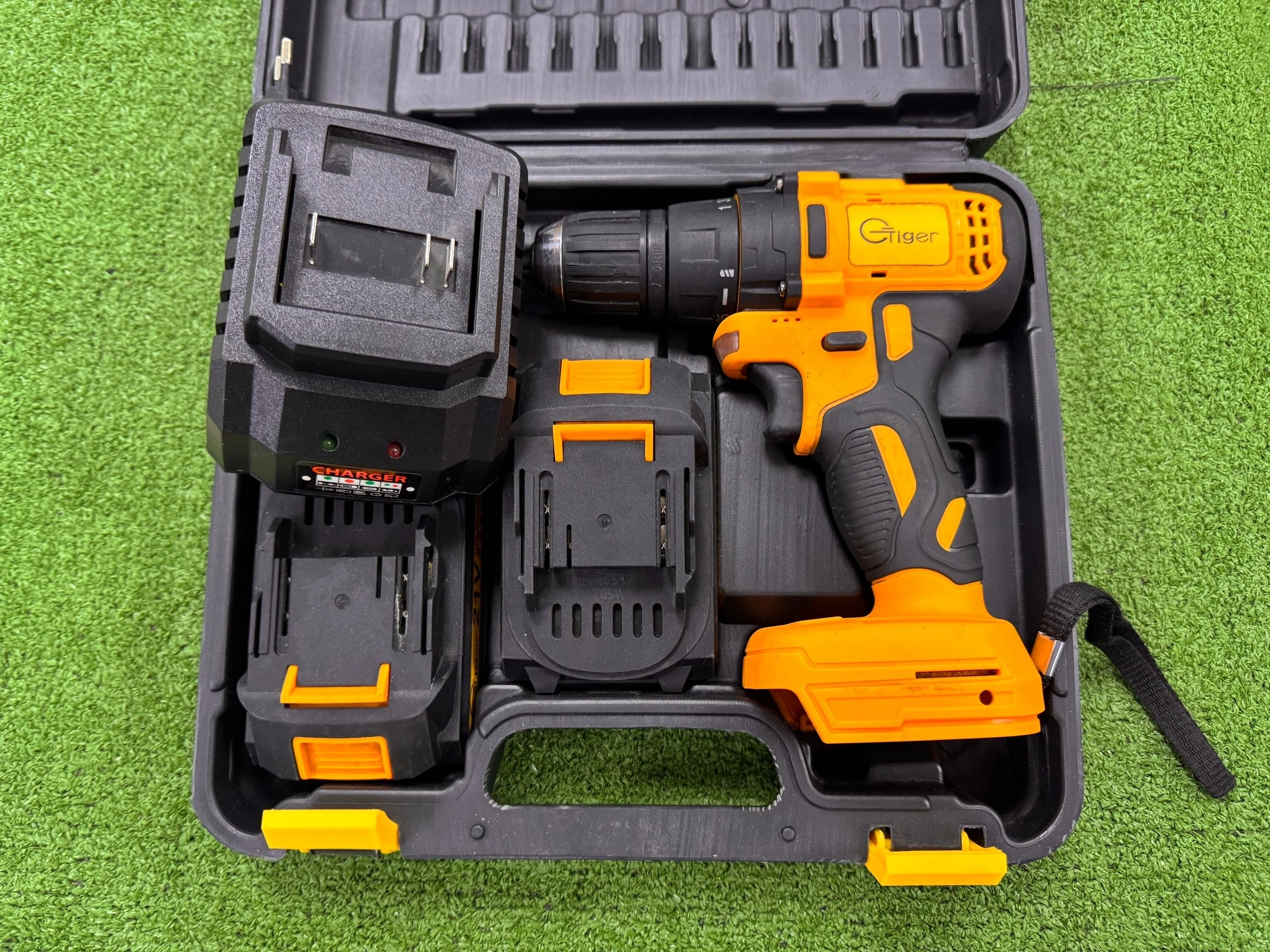 Аккумуляторный шуруповерт Tiger G2021 21v