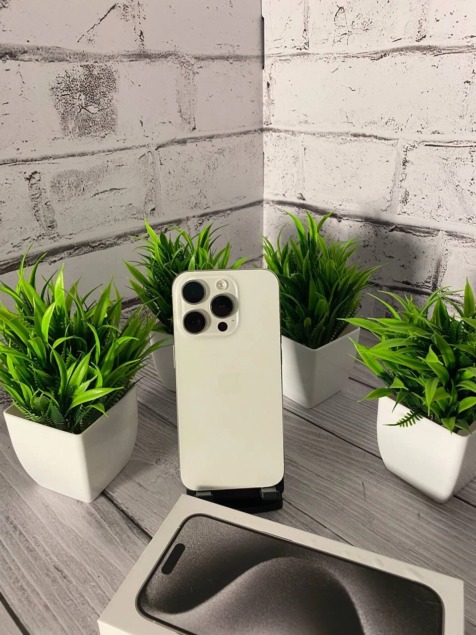 Смартфон iPhone 15 Pro 256 ГБ white