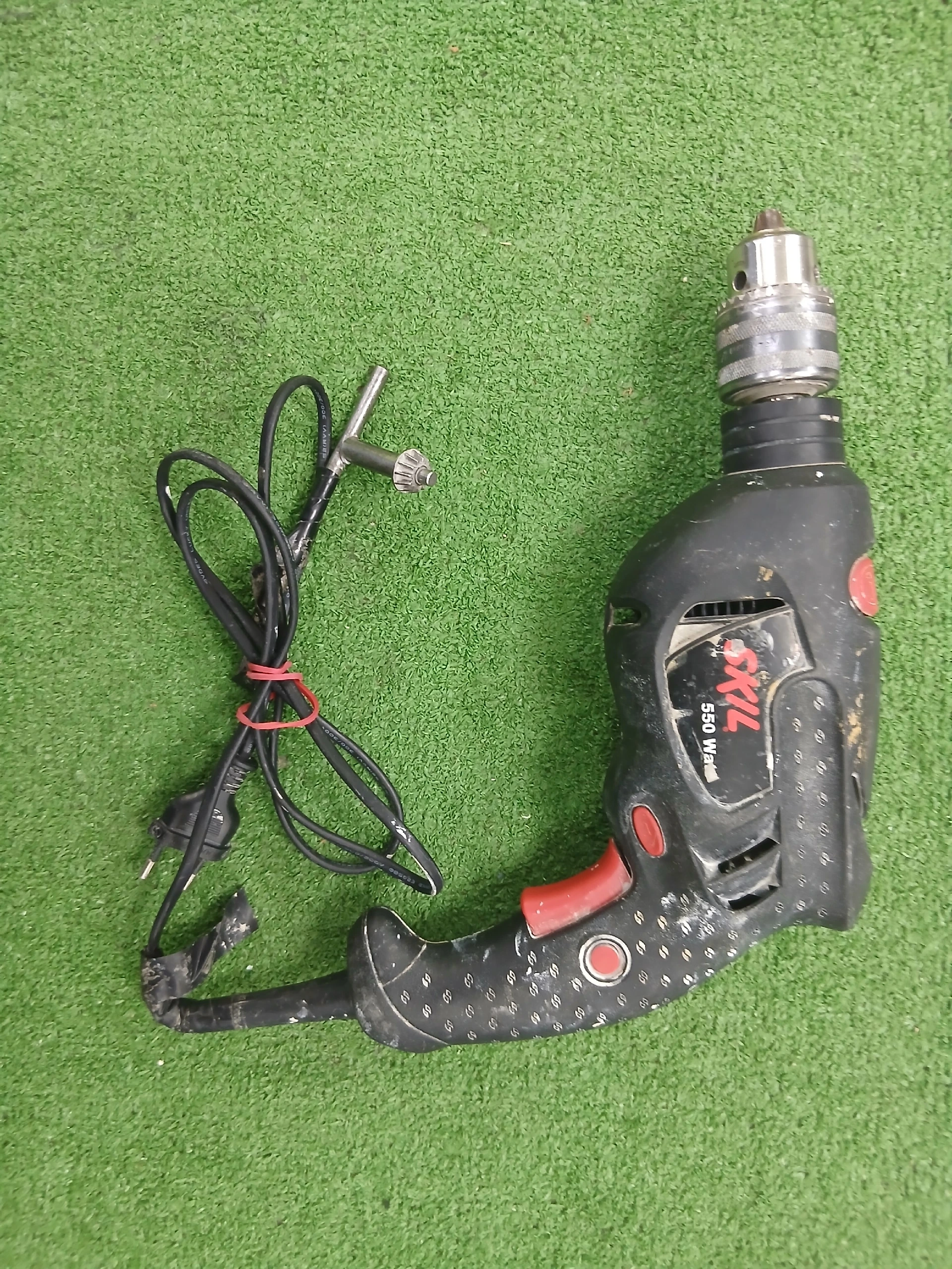Дрель SKIL 6380 550w