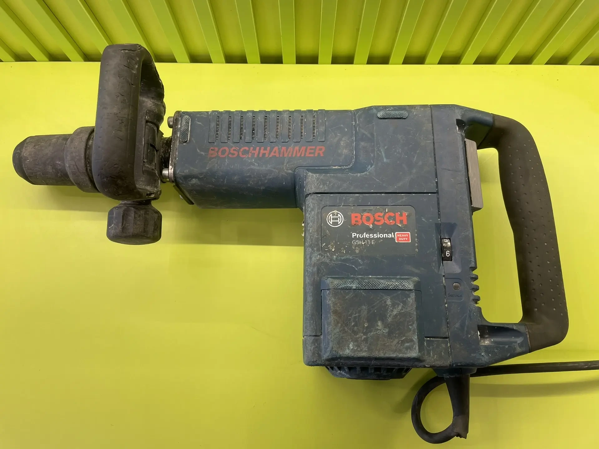 Отбойный молоток Bosch GSH 11 E
