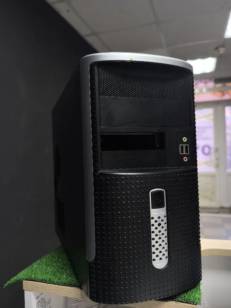 Игровой компьютер на процессоре 13 Gen intel(R) Core(TM) i3-13100F