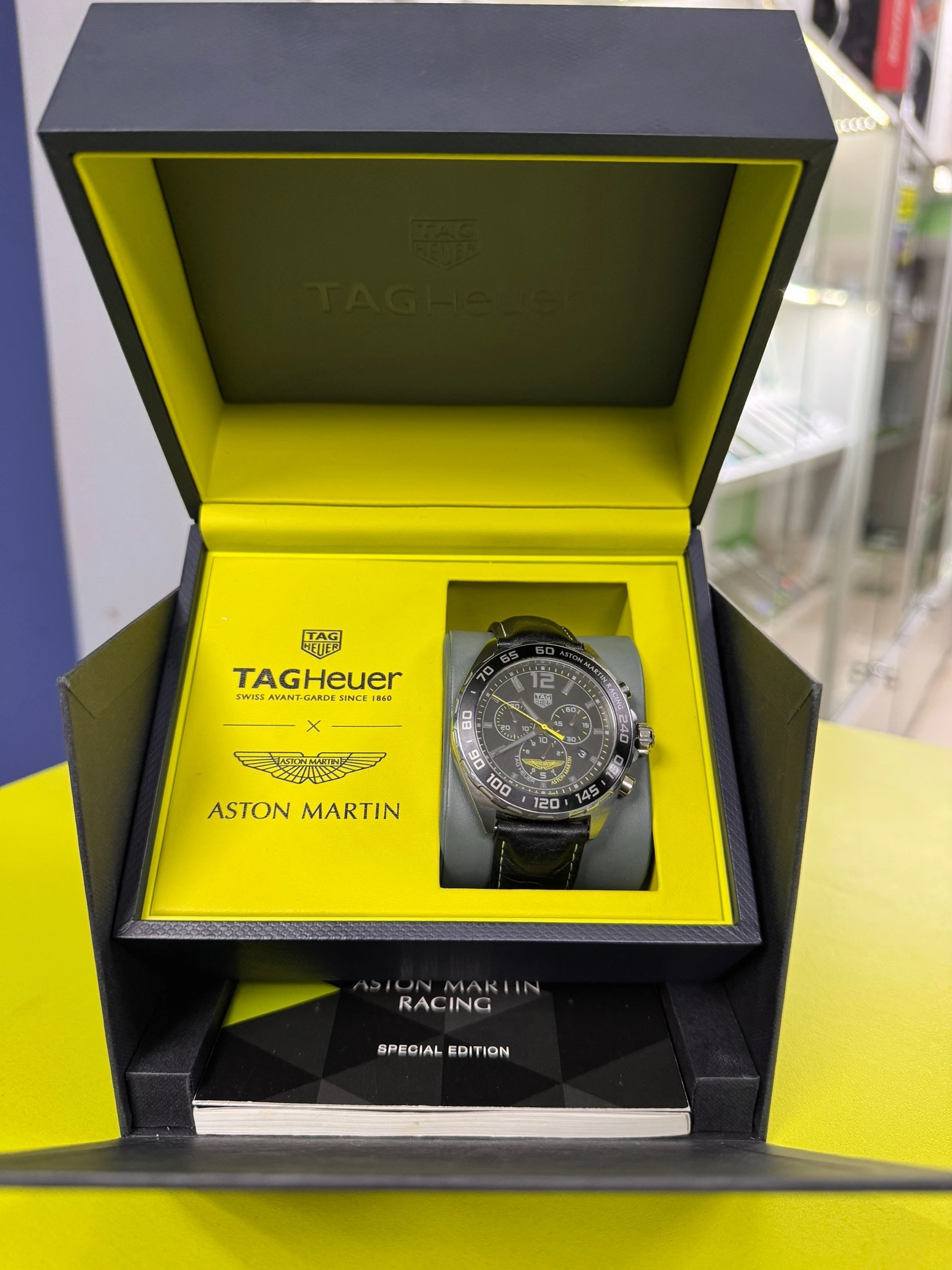 Часы Tag heuer ASTON MARTIN RACING CAZ101PWUA5712