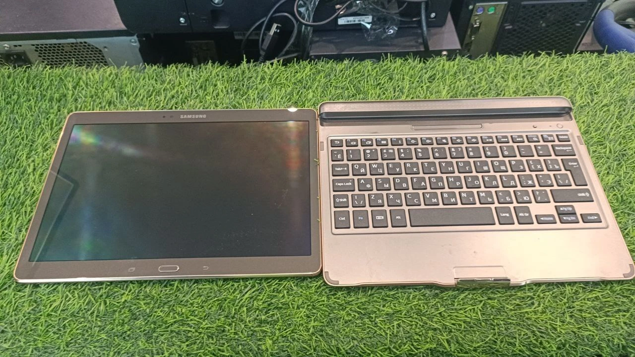 Планшет Samsung Galaxy Tab S 10.5 SM-T805