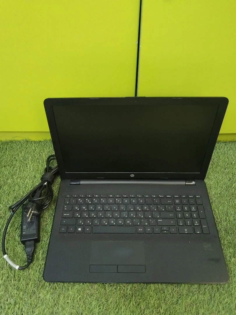 ноутбук HP 15-ra050ur