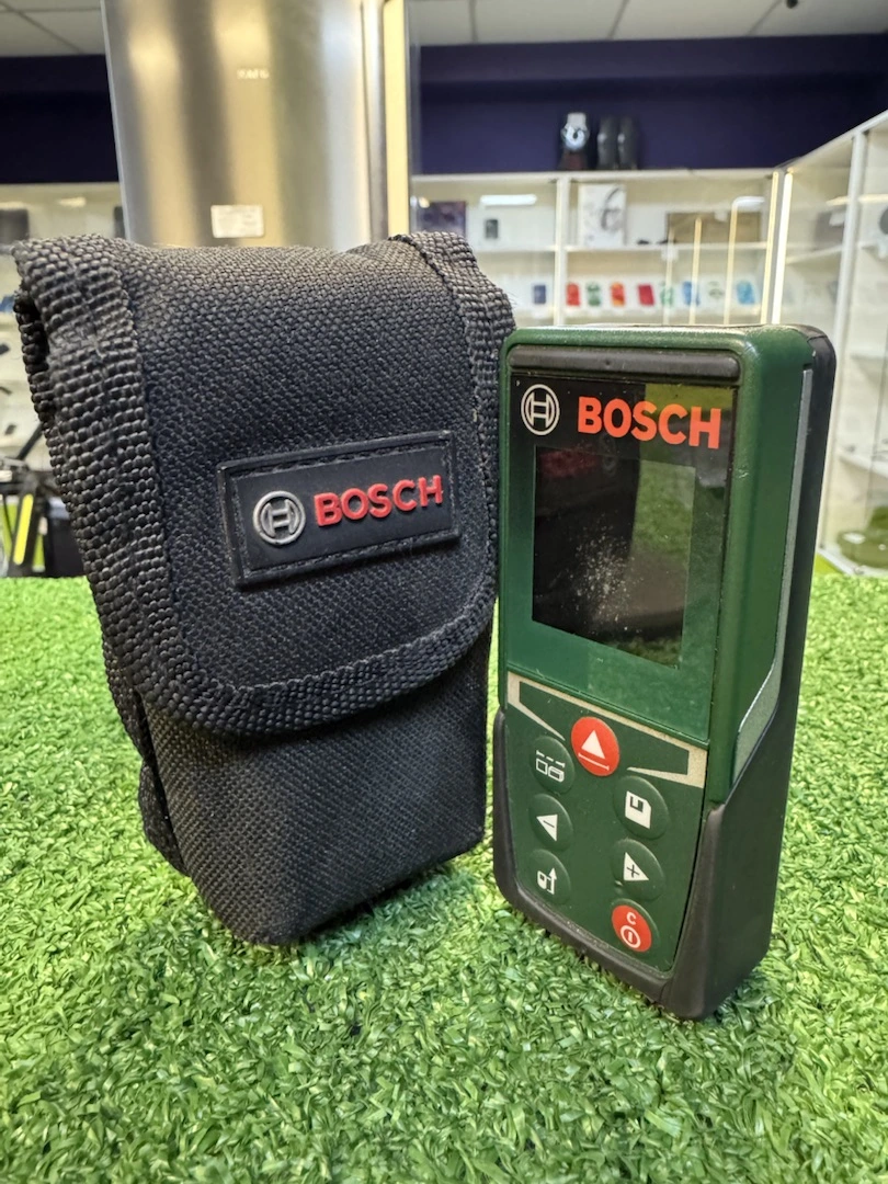 Дальномер Bosch Universal Distance 50