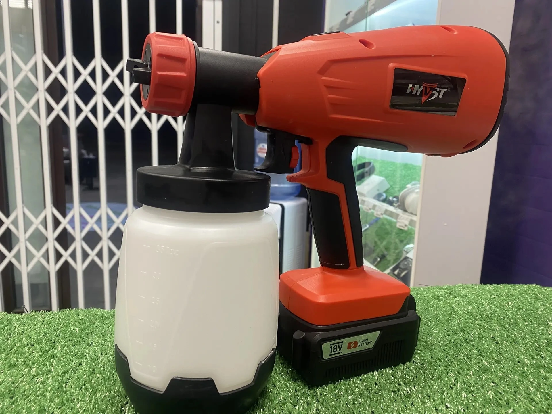 Краскопульт аккумуляторный HYVIST PHD2420