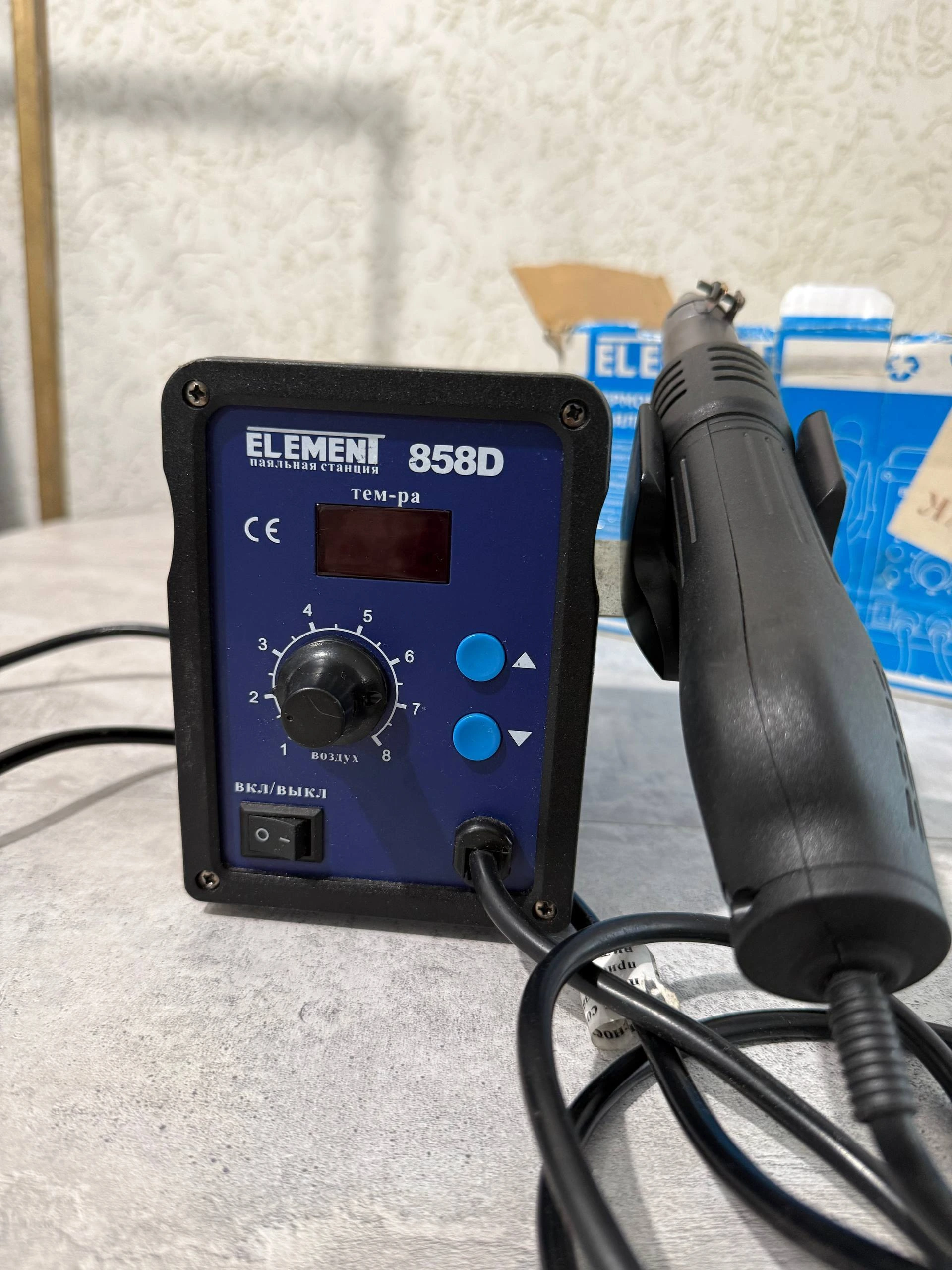 Термовоздушная паяльная станция Element 858D