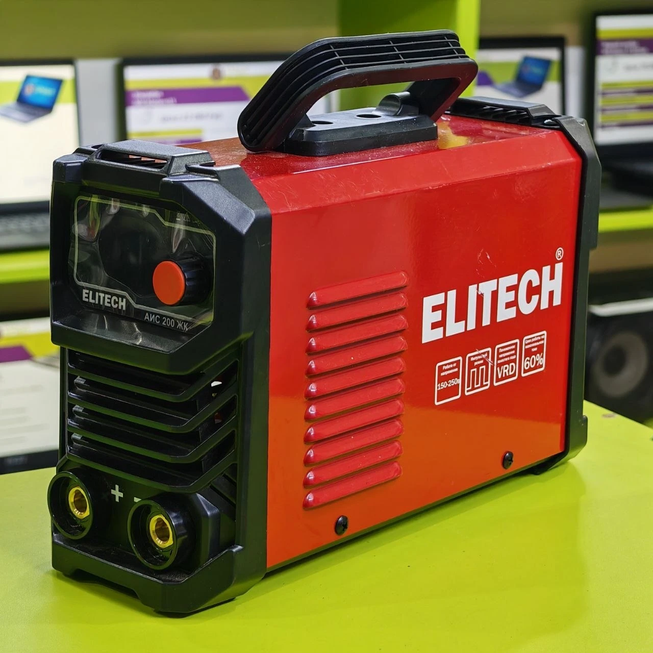 Сварочный аппарат Elitech АИС 200 ЖК