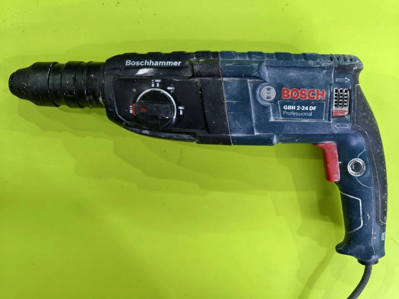 Перфоратор BOSCH GBH 2-24 DF
