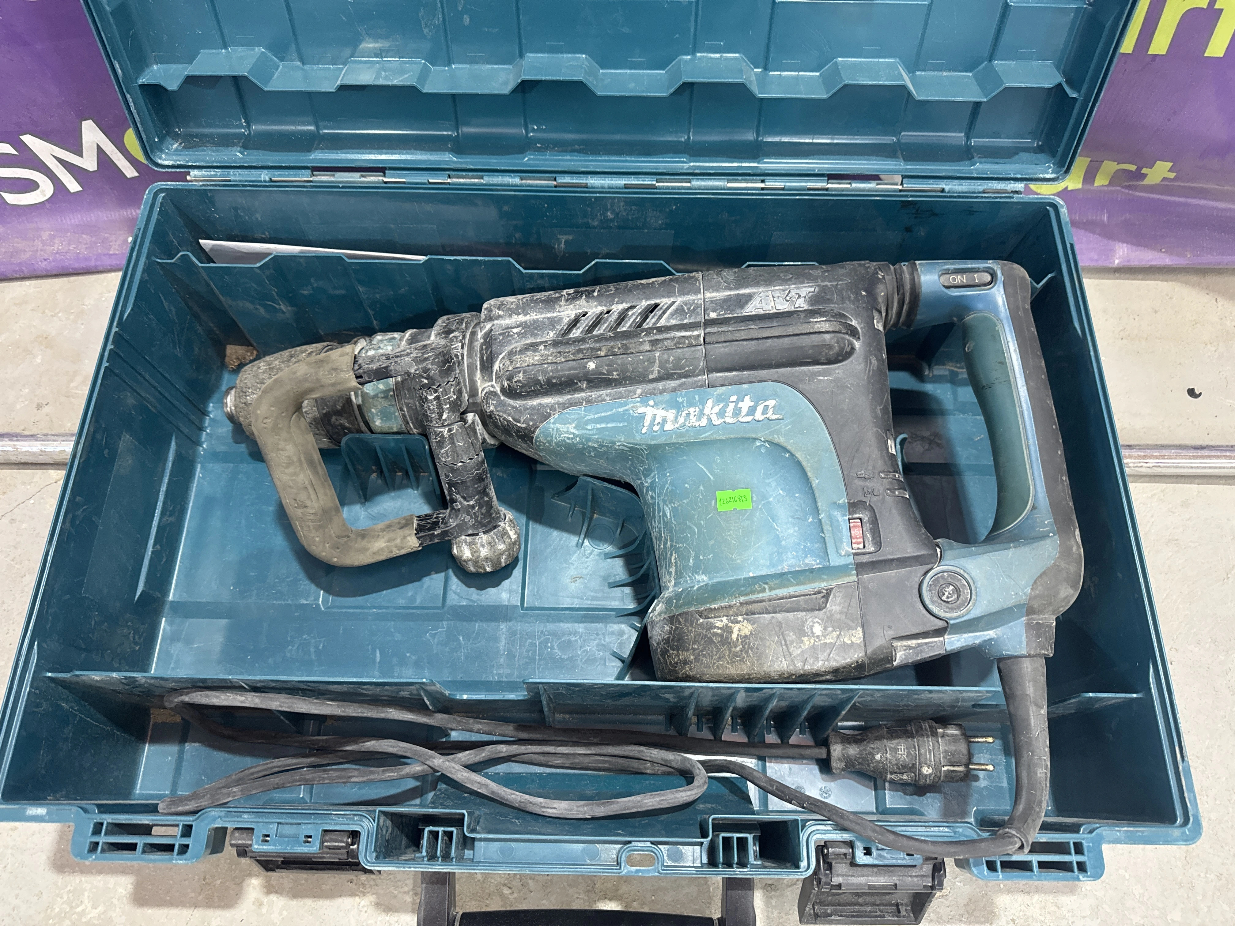 makita hm1213c **