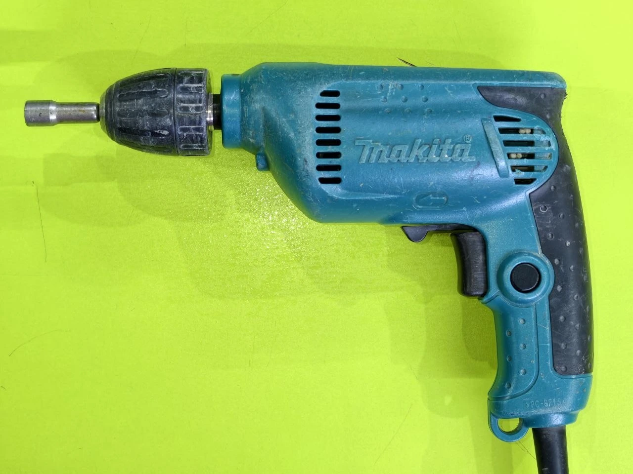 Дрель Makita 6413