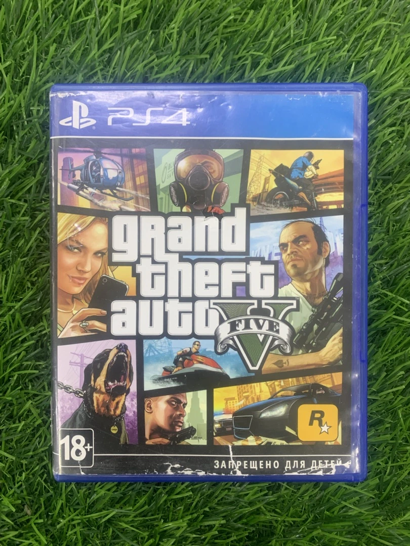Диск PlayStation 4 Grand theft auto V
