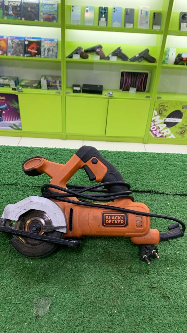 Циркулярная пила Black decker bes510