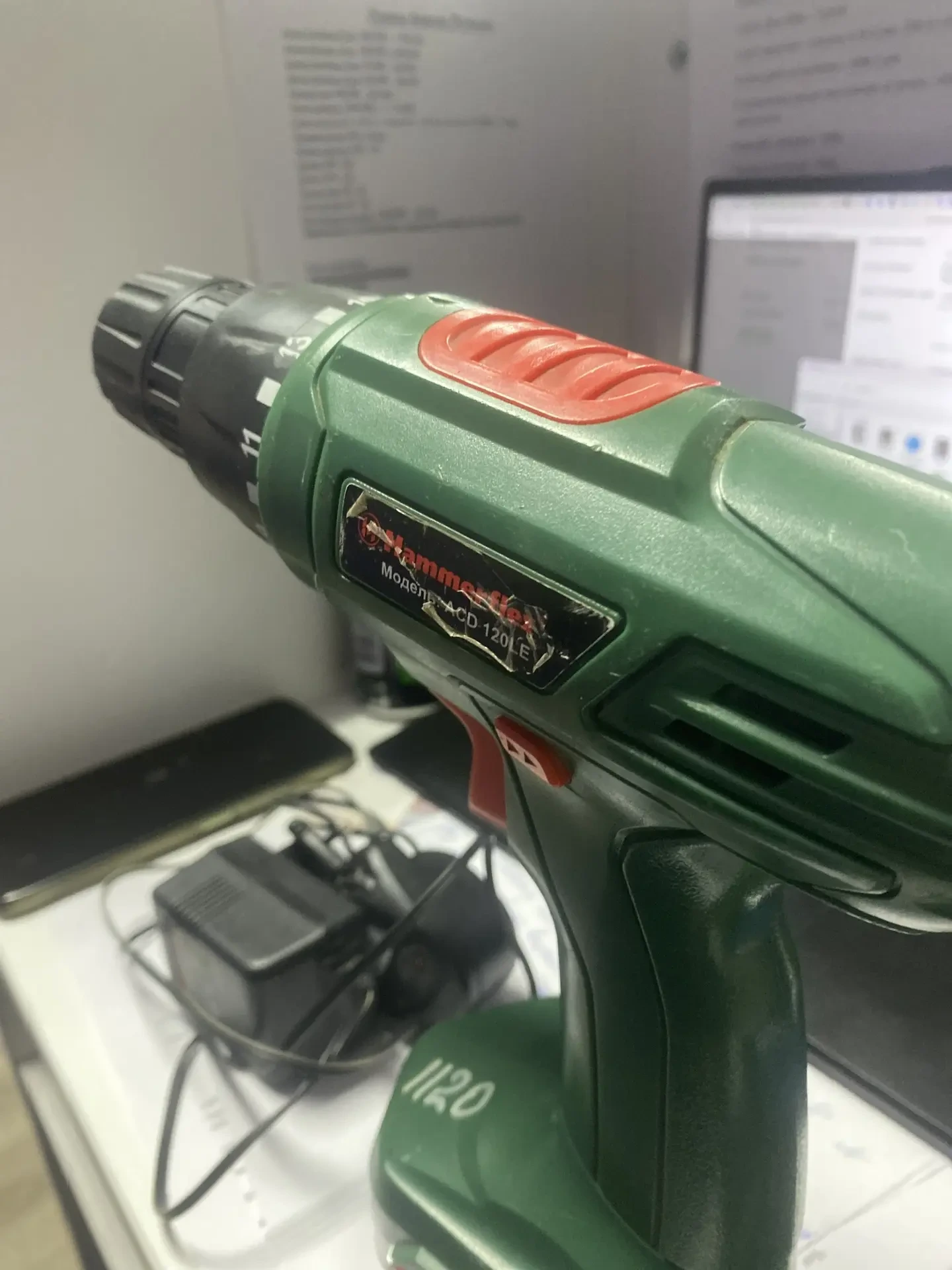 Шуруповерт Hammer Flex ACD 120LE