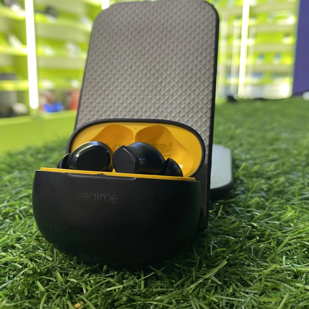 Наушники realme buds t100