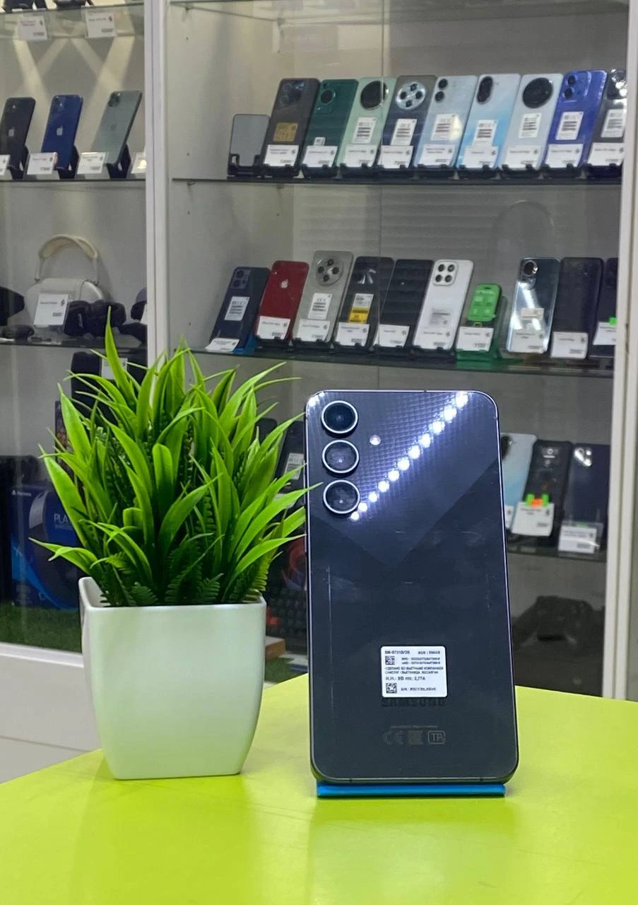 Samsung Galaxy S23 FE, 8/128ГБ