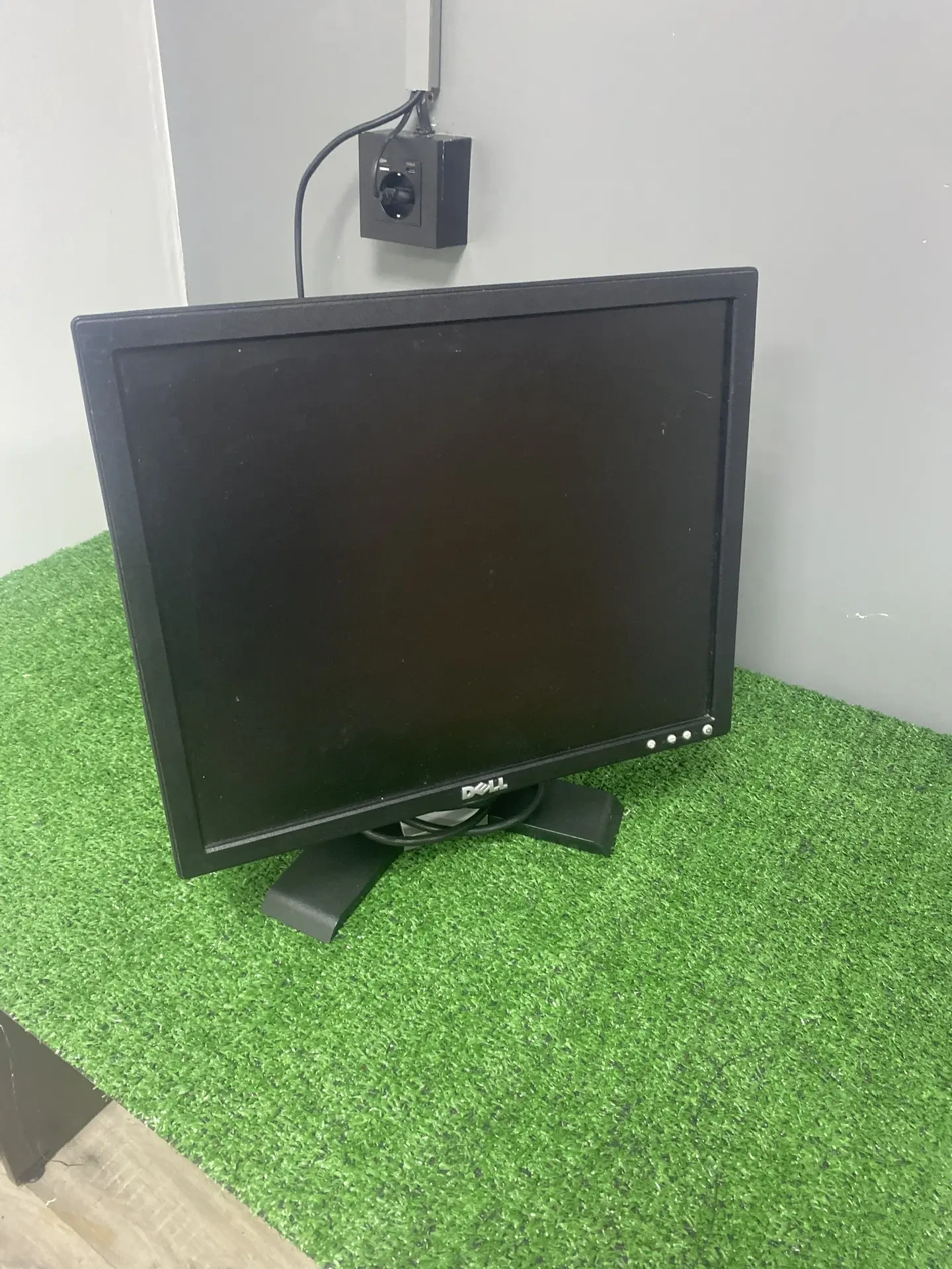 Монитор Dell rev a00