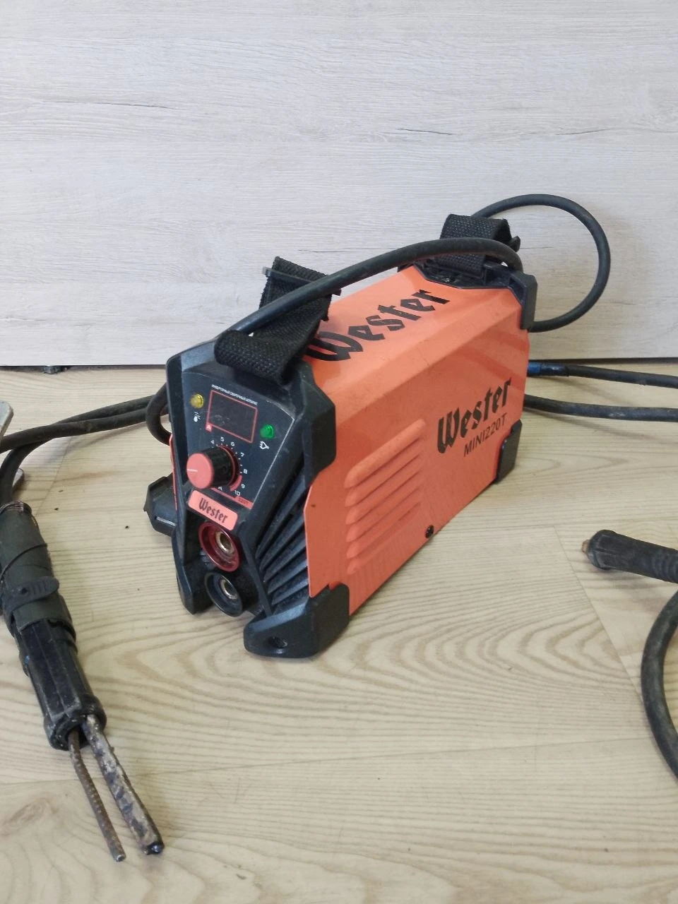 сварочный аппарат wester mini 220t