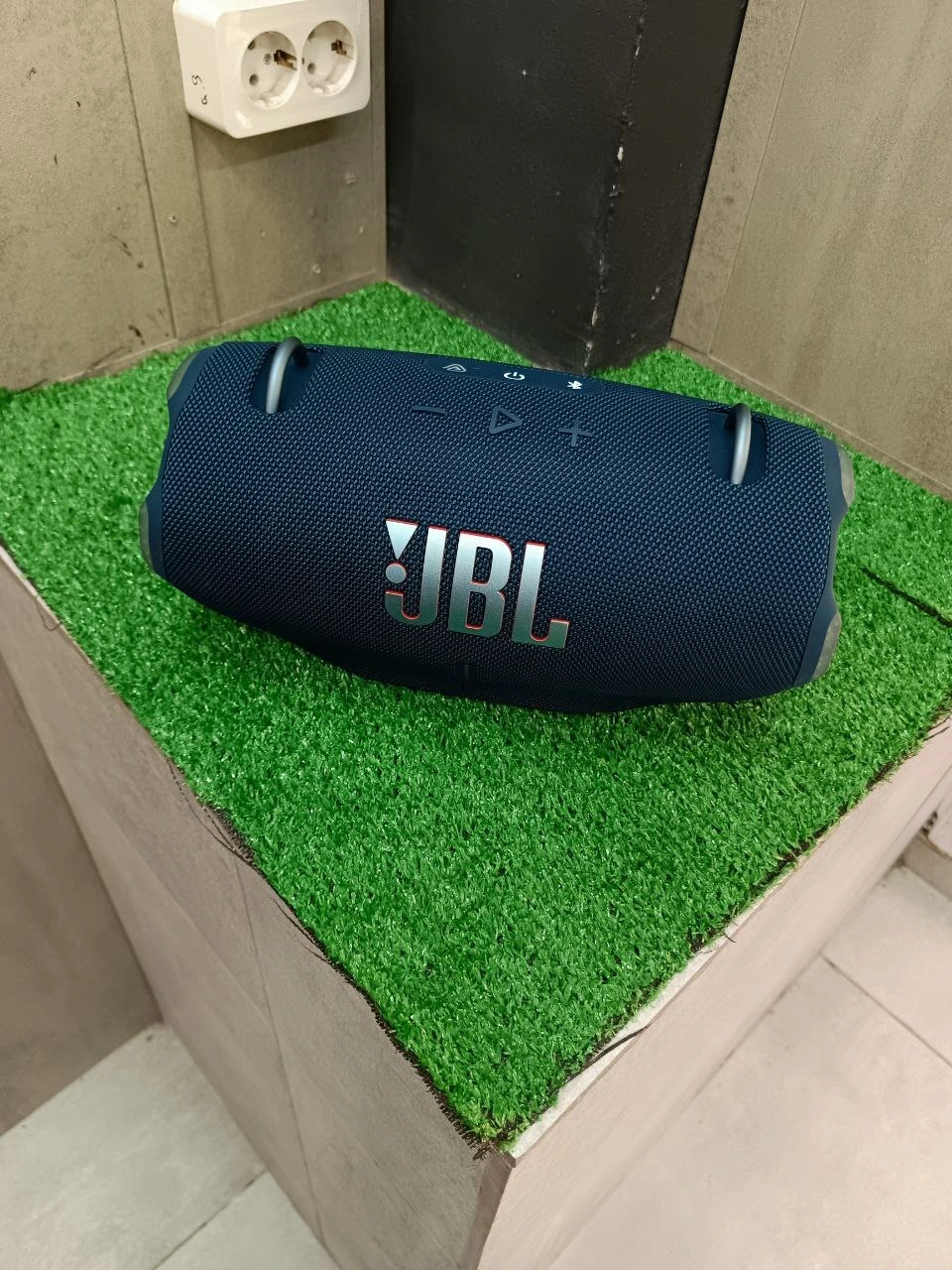 колонка JBL Extreme 4