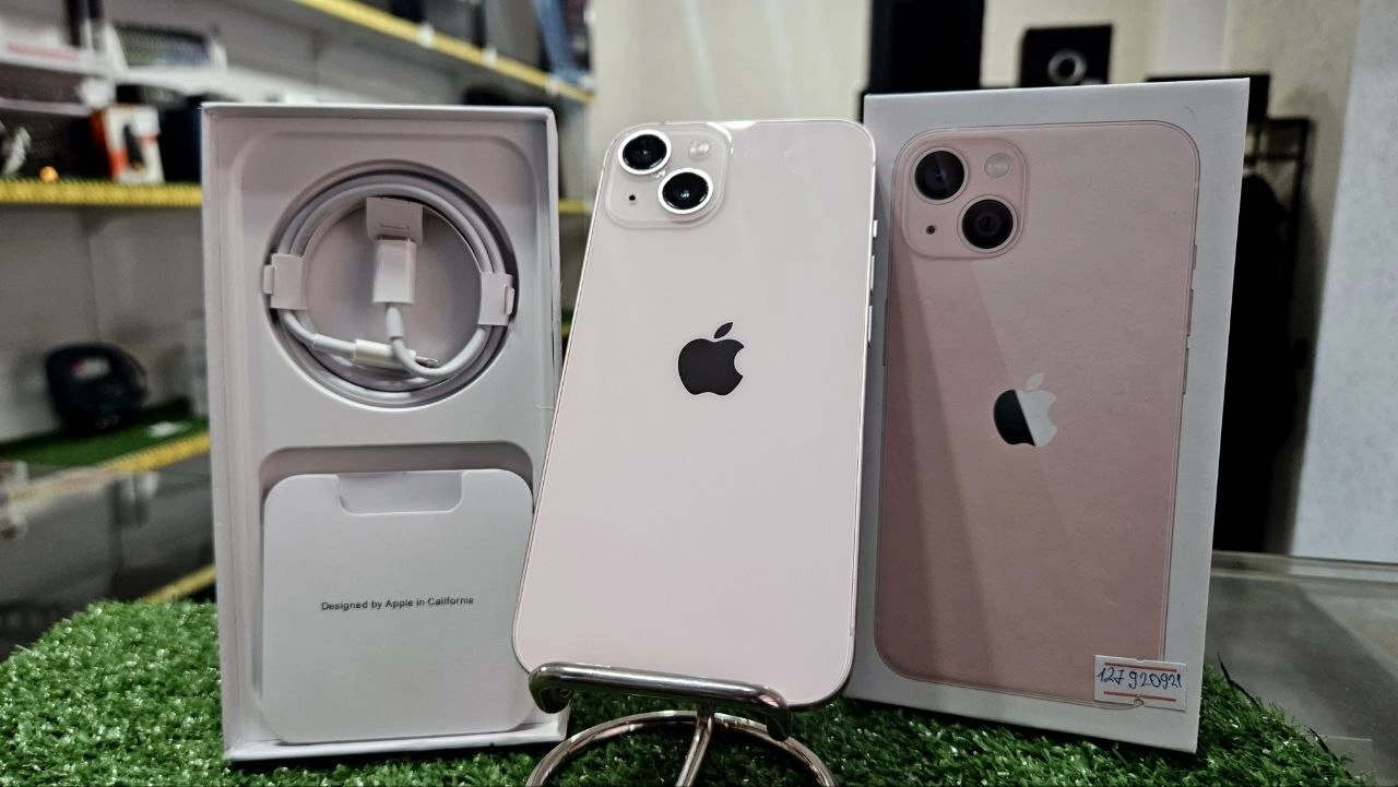 iPhone 13 256 ГБ розовый