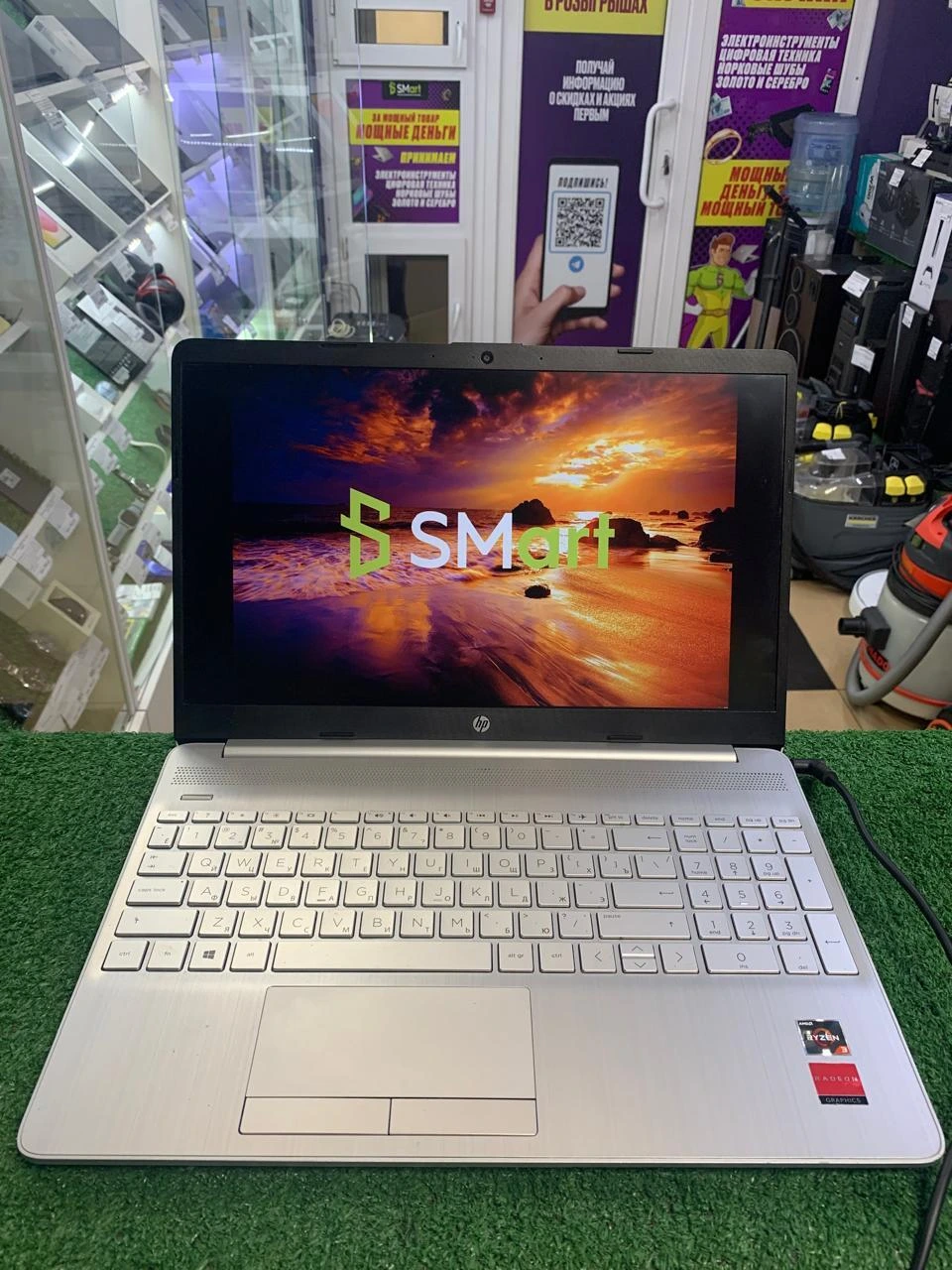 Ноутбук HP 15-gw0034ur