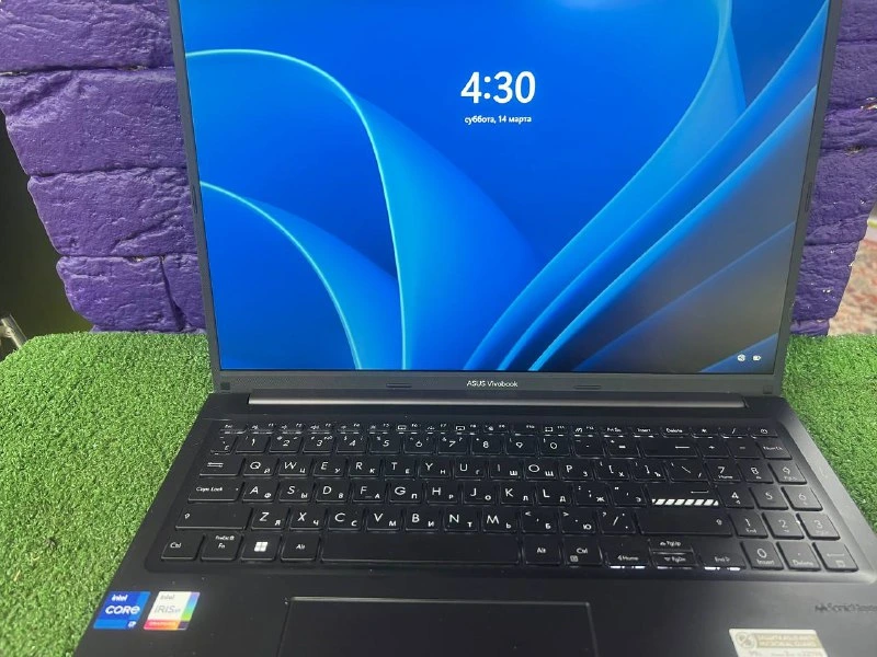Ноутбук ASUS Vivobook 16 X1605VA-MB744