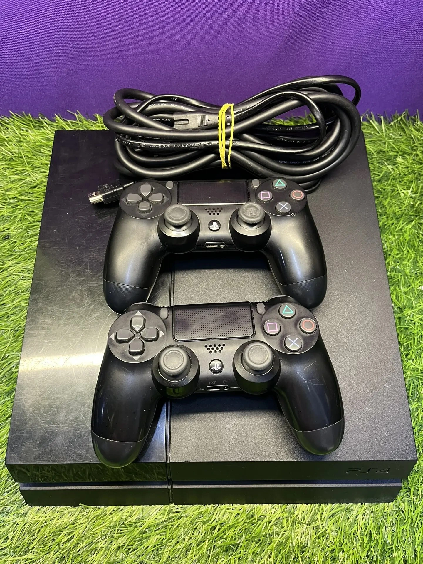 PlayStation 4 1tb, Черная